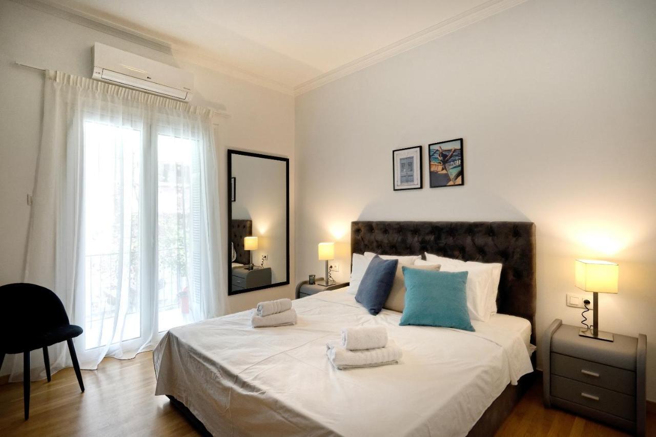 Elegant Big Apartment In Athens Center With Balcony Kültér fotó