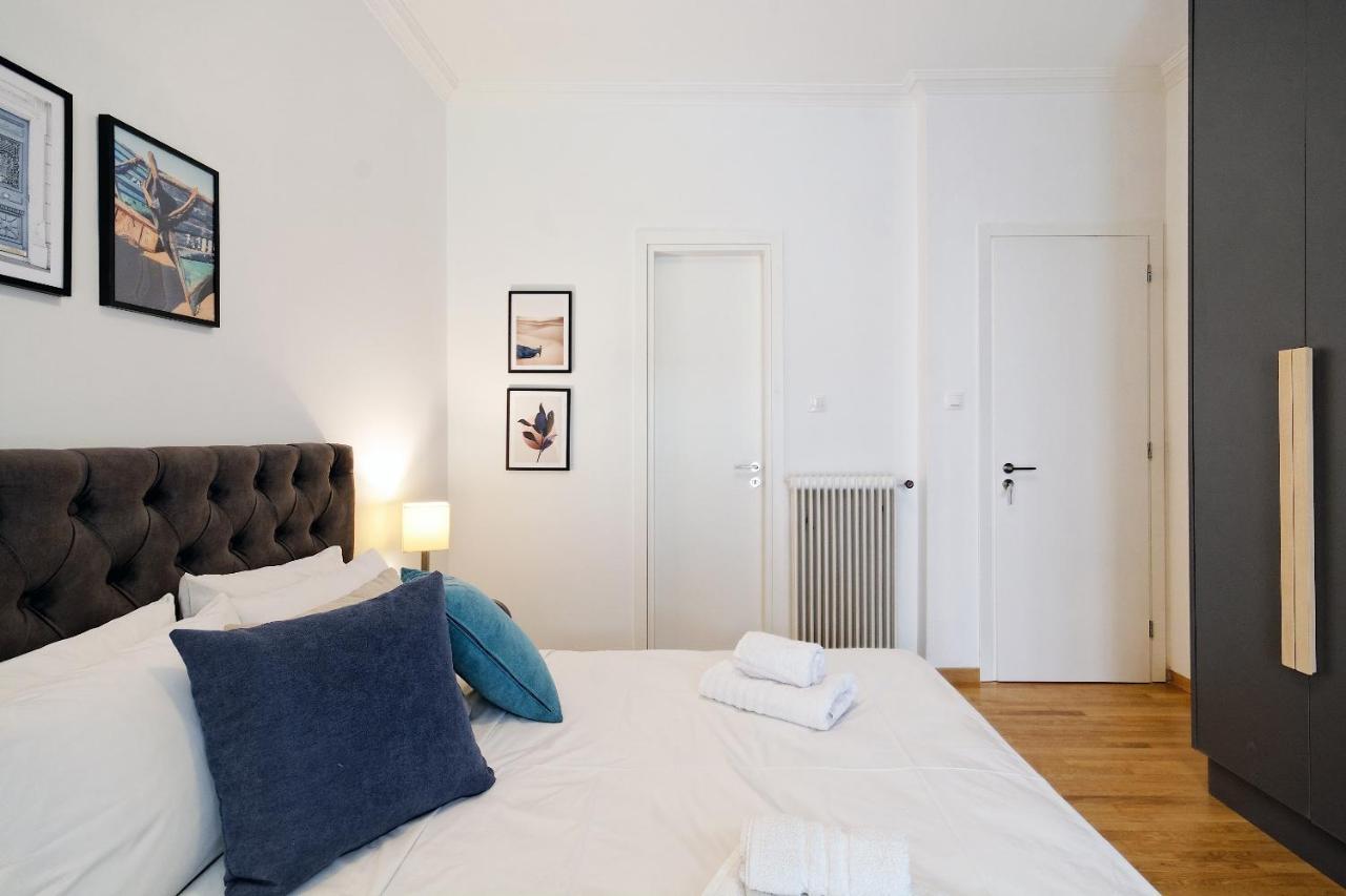 Elegant Big Apartment In Athens Center With Balcony Kültér fotó