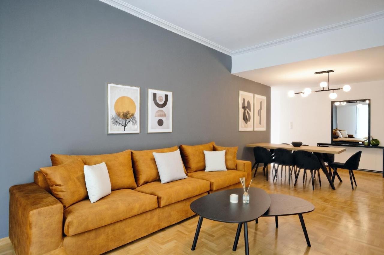 Elegant Big Apartment In Athens Center With Balcony Kültér fotó