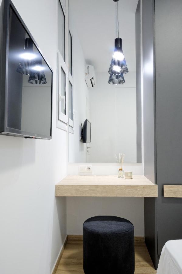 Elegant Big Apartment In Athens Center With Balcony Kültér fotó
