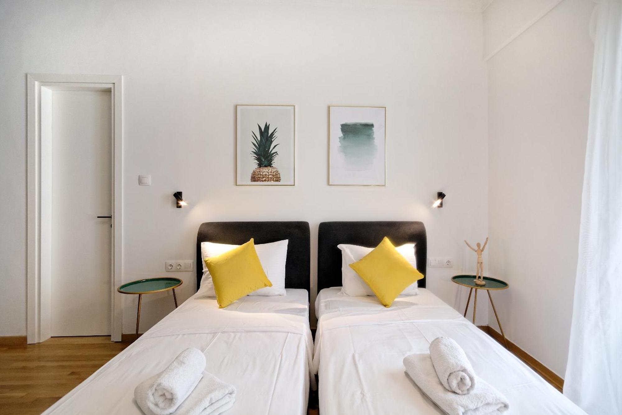 Elegant Big Apartment In Athens Center With Balcony Kültér fotó