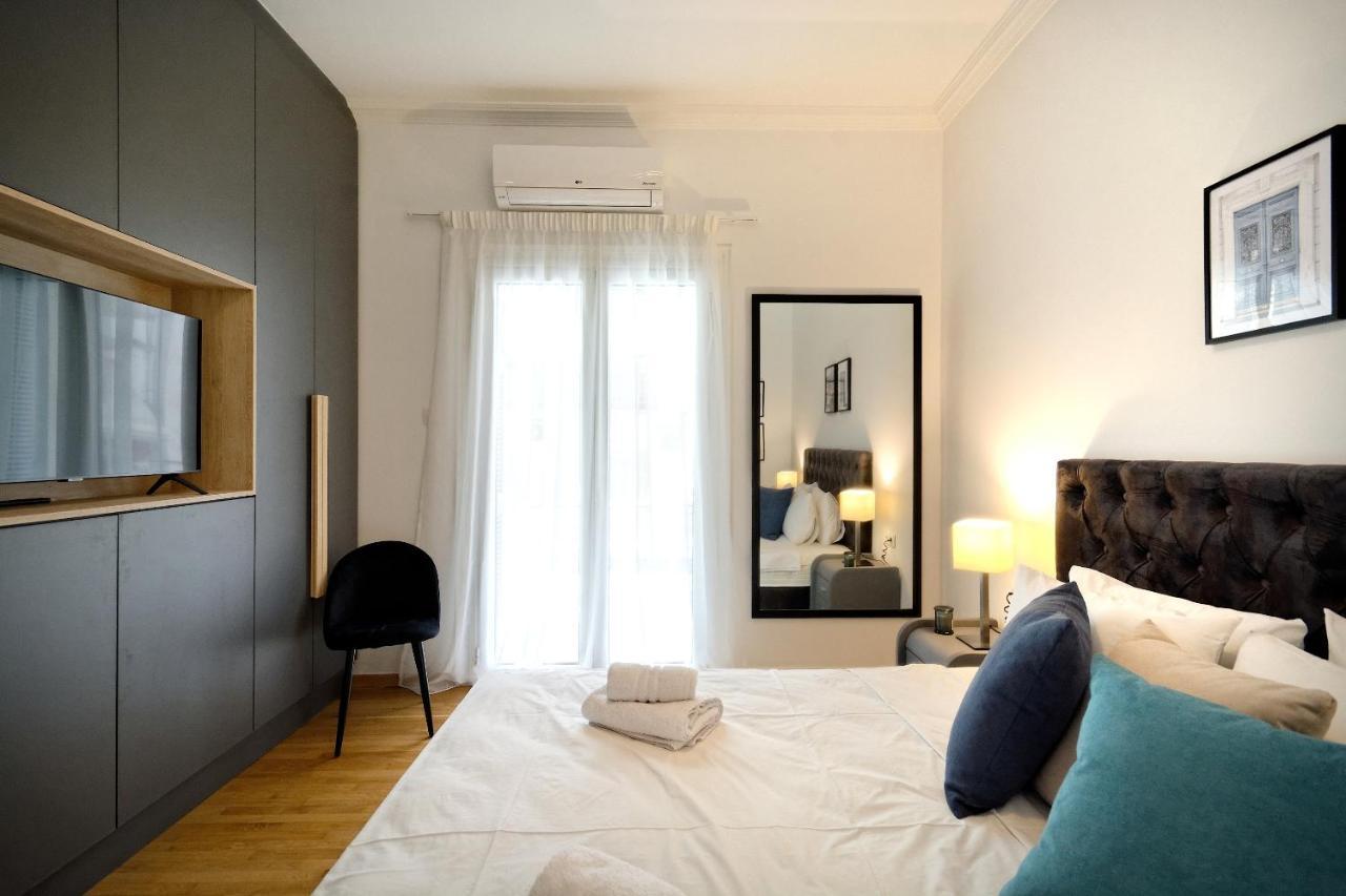 Elegant Big Apartment In Athens Center With Balcony Kültér fotó