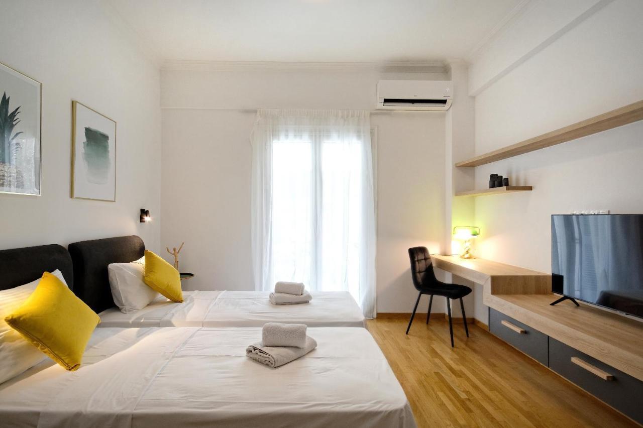 Elegant Big Apartment In Athens Center With Balcony Kültér fotó