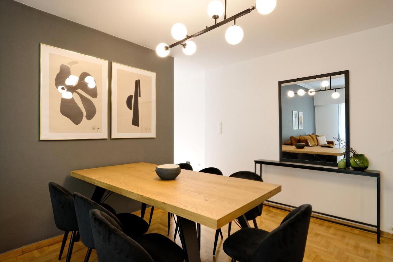 Elegant Big Apartment In Athens Center With Balcony Kültér fotó